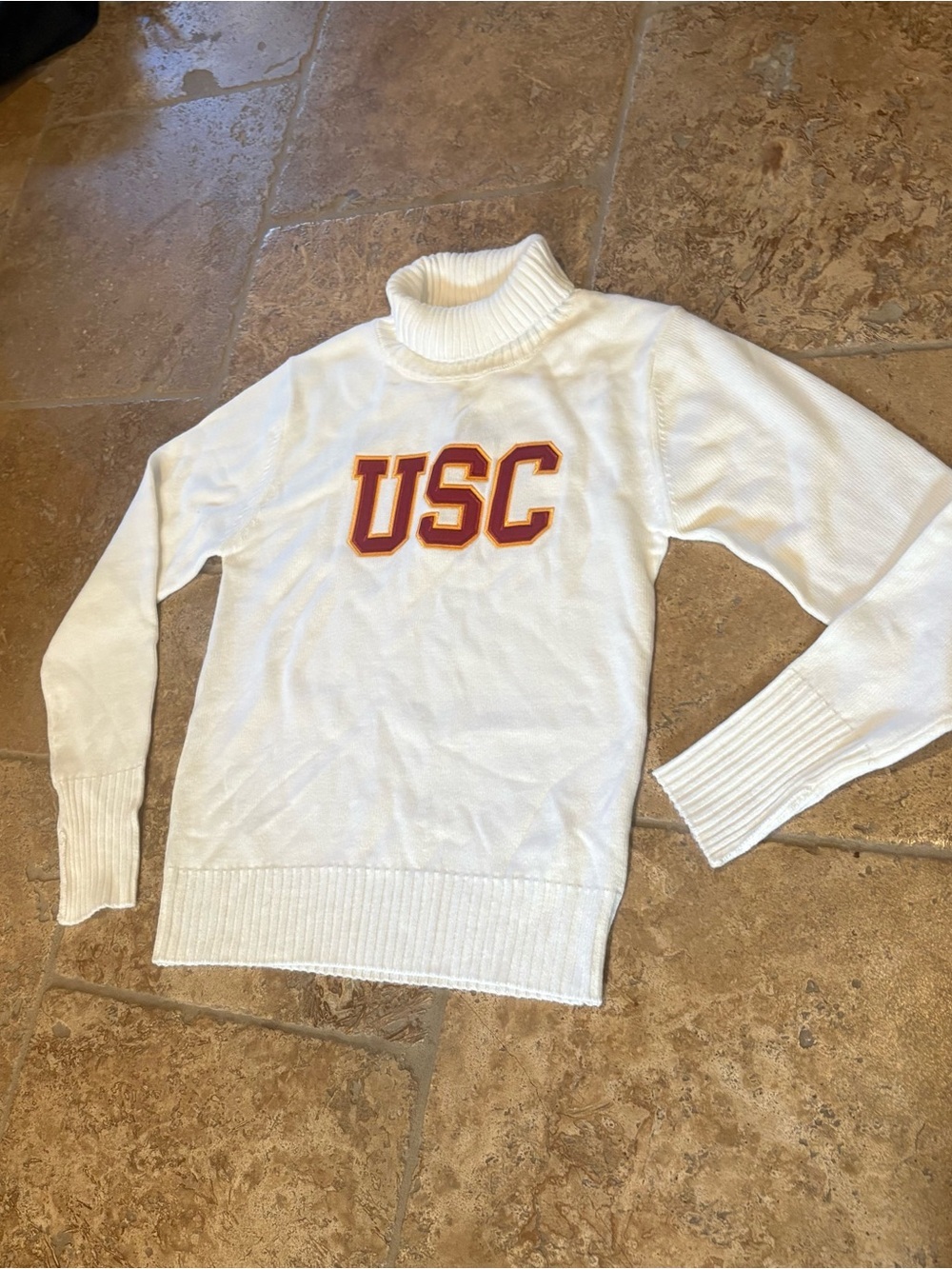 Colosseum USC Trojans Women’s White Turtleneck Embroidered Sweater Size Medium - Picture 3 of 6